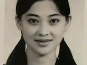 1990年中專畢業證照片的尺寸與底色